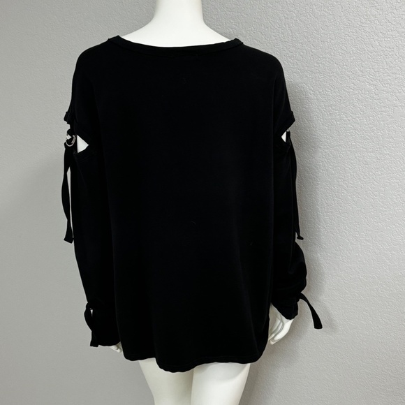 NWOT Very J Open Sleeve Top - Picture 5 of 9